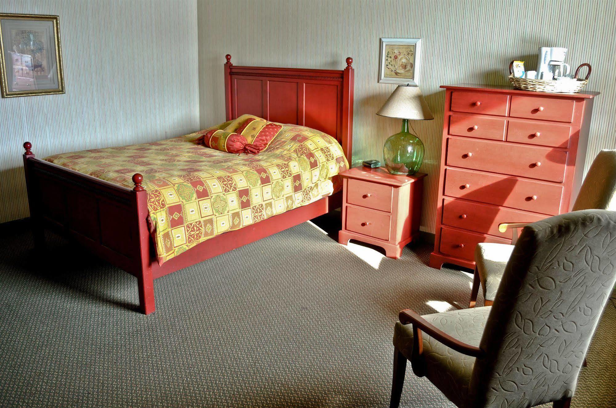 Hotellerie Jardins de Ville Sherbrooke Eksteriør billede